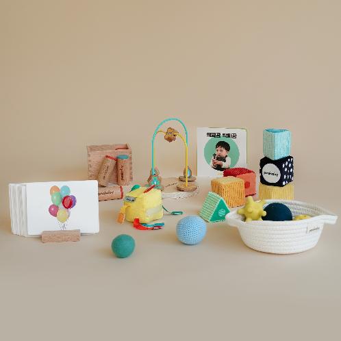 Peekaby Play Kit (7-8 months): Stage-based Montessori Baby Toy Set for Child Development