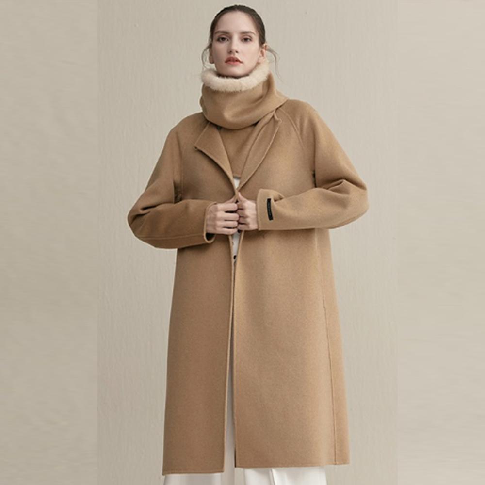 TAHARI MINK TRIM MUFFLER COAT