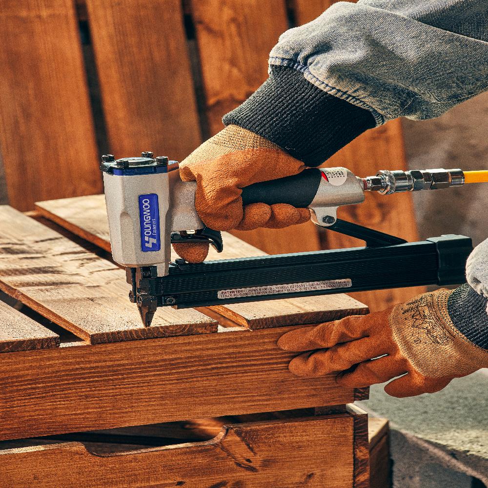 23GA Headless Pinner  P606L